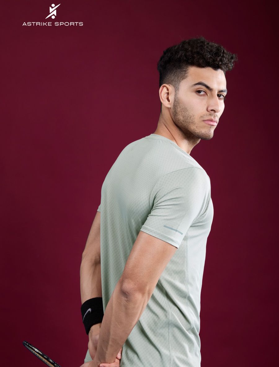 Men Solid Slim Fit Round Neck T-shirt at Wholesale Price J-137 | 6 Pcs