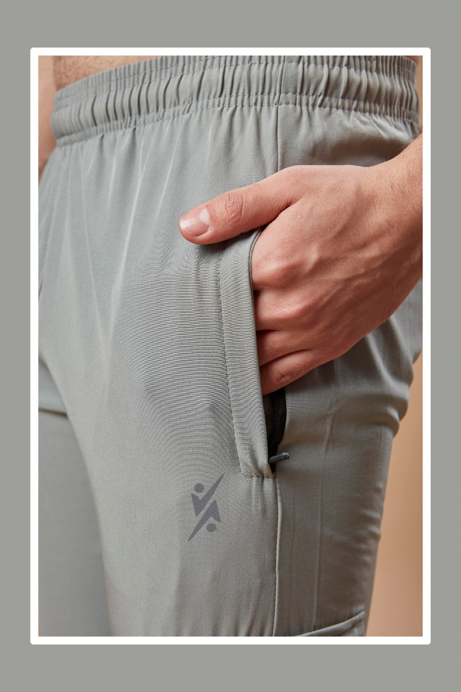 Men Solid Relax Fit Sports Cargo Trackpants Special Light Grey QR 88